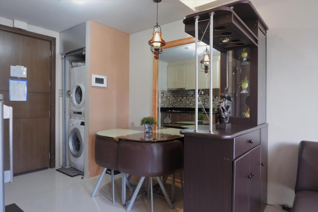One Palm Tree Villas Манила Екстериор снимка