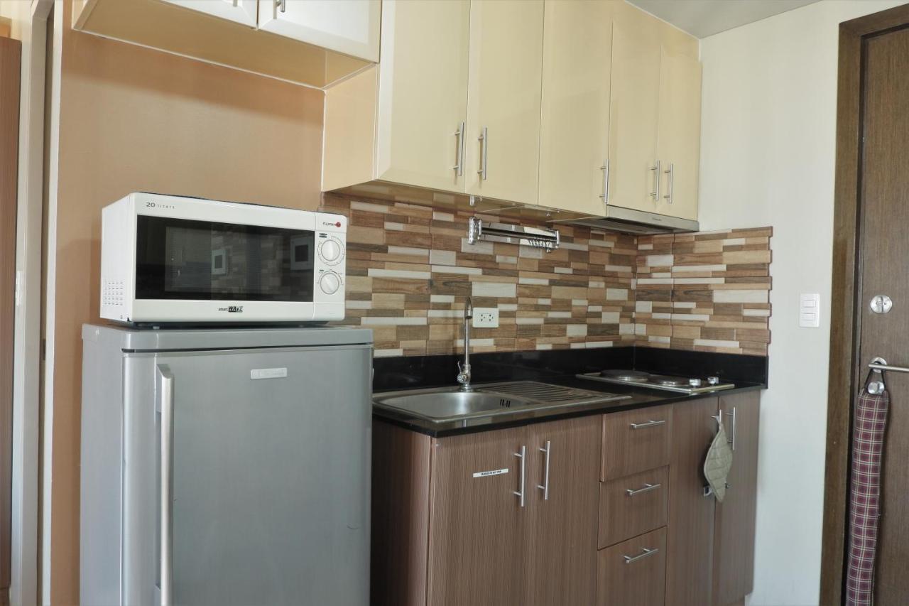 One Palm Tree Villas Манила Екстериор снимка