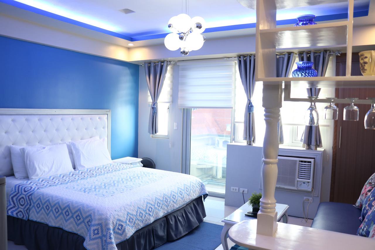 One Palm Tree Villas Манила Екстериор снимка